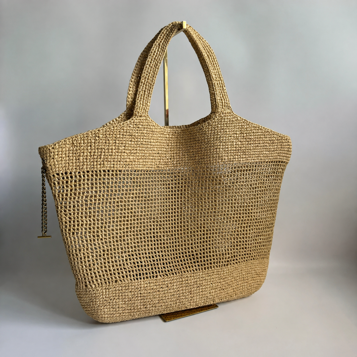 BORSA RICAMATA A MANO